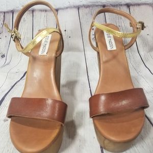 STEVEN MADDEN WEDGE SANDAL 🙍‍♀️
